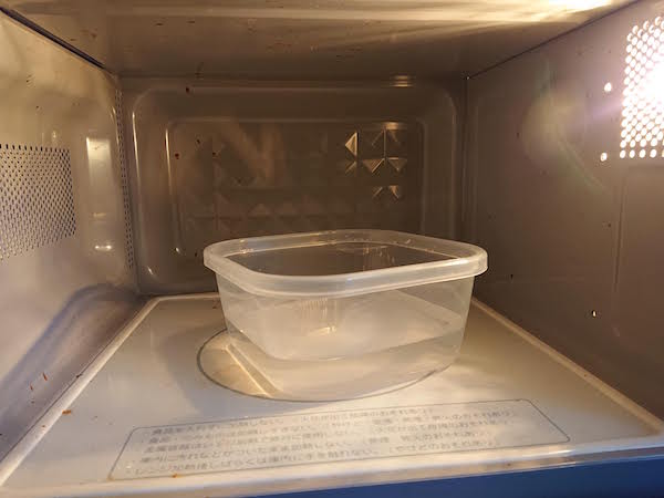 電子レンジ庫内掃除に重曹を使うやり方2